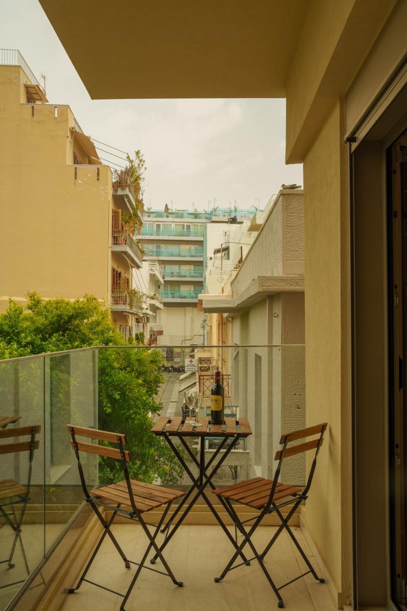 Notos Boutique Apartments Heraklion  Bagian luar foto